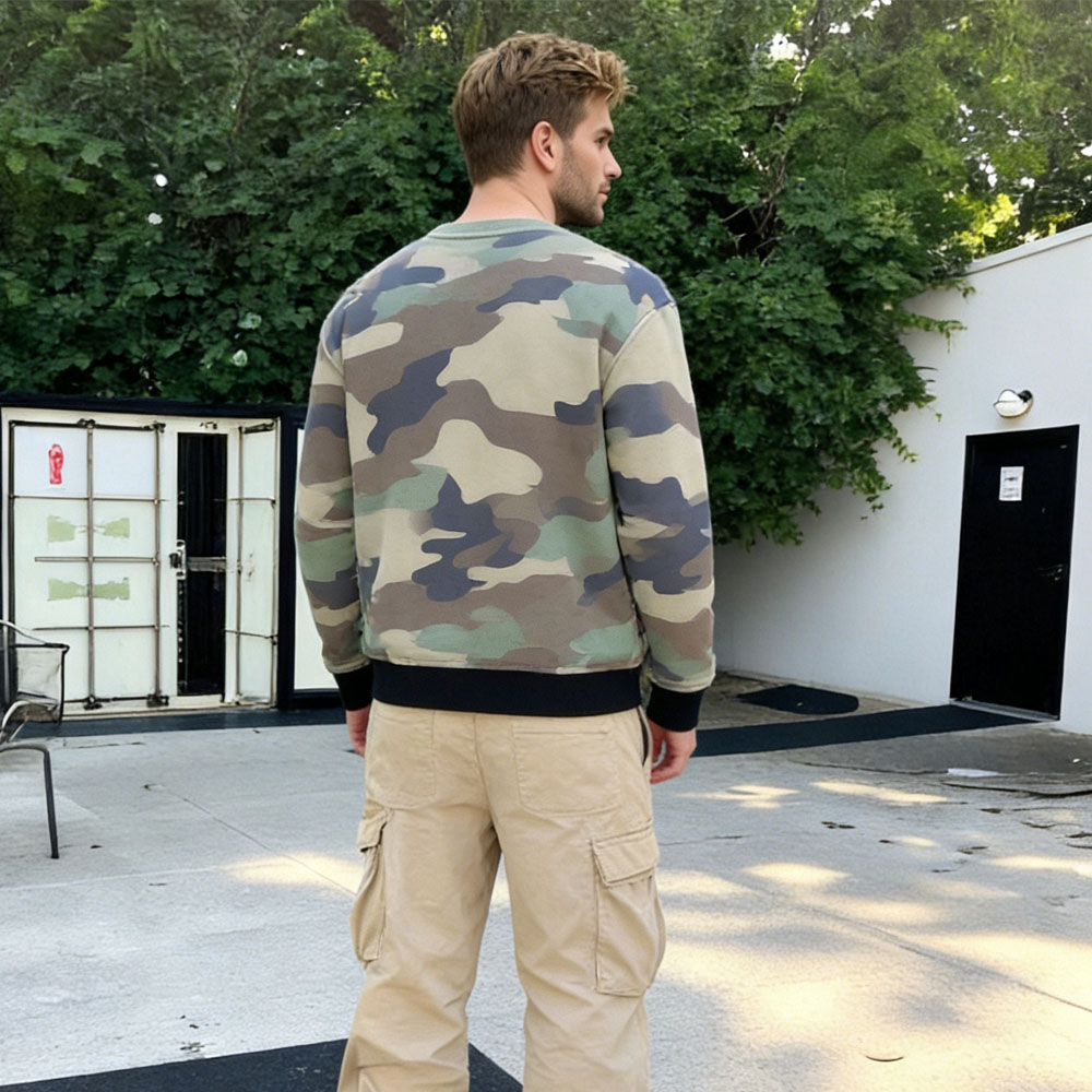 XH-Fashion Customizable Distressed Cotton Tee - Edgy Streetwear Style Street Style Men's Printed Hoodie Hoodie And Sweatpants Set Men Tracksuit Manufacturer